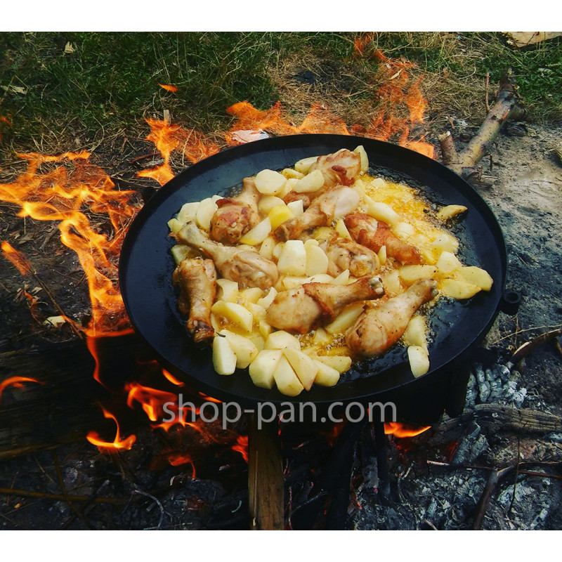 Сковорода з диска борони зі знімними ручками