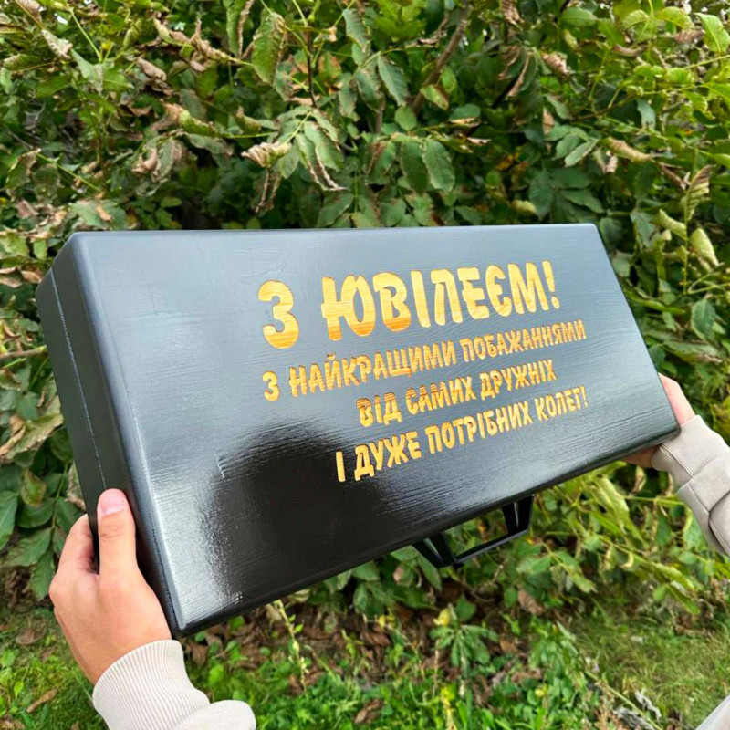 Набір шампурів в дерев'яній коробці "СОТНИК" на ніжках